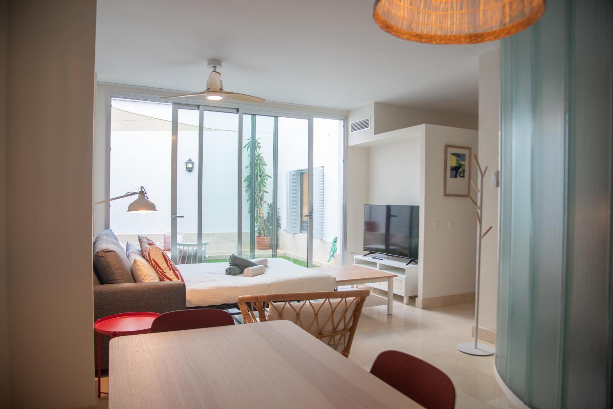 Tentudia Charming Apartments With Private Roof-Top Or Patio In San Bernardo By Ocityzen Sevilha Exterior foto