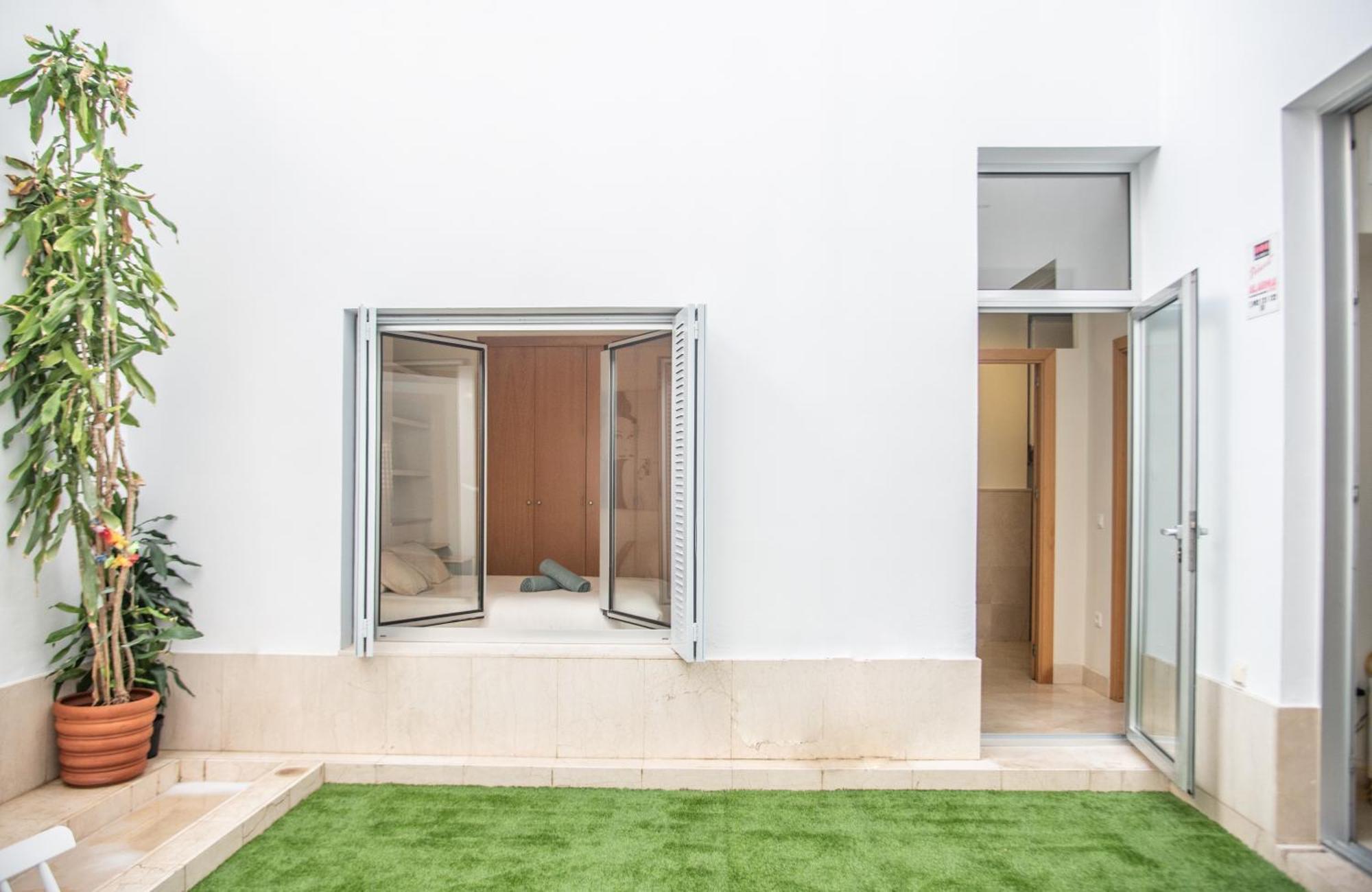Tentudia Charming Apartments With Private Roof-Top Or Patio In San Bernardo By Ocityzen Sevilha Exterior foto